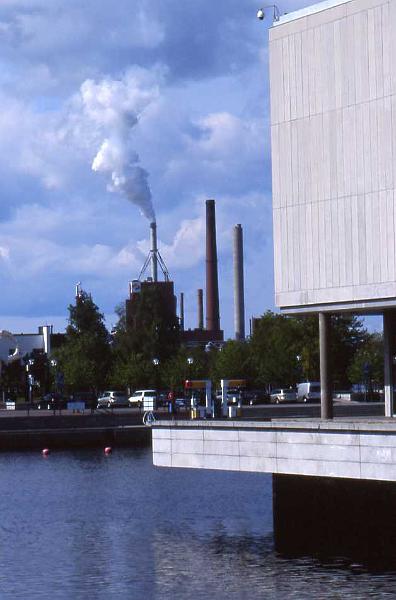 6-Oulu (piazza Kauppatori),13 giugno 2008.jpg